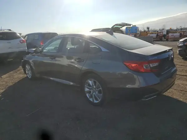 1HGCV1F17KA135334 2019 HONDA ACCORD - Image 2