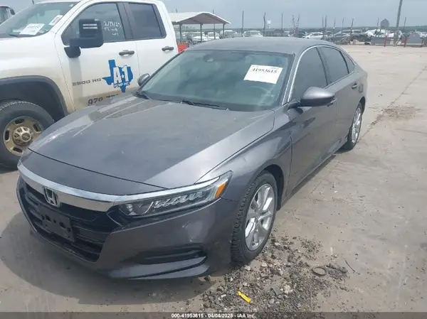 1HGCV1F17KA136001 2019 HONDA ACCORD - Image 2