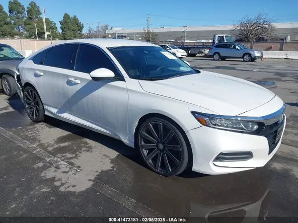 1HGCV1F17KA150741 2019 HONDA ACCORD - Image 1