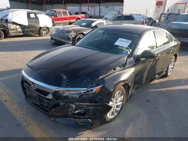 1HGCV1F17KA165160 2019 HONDA ACCORD - Image 2
