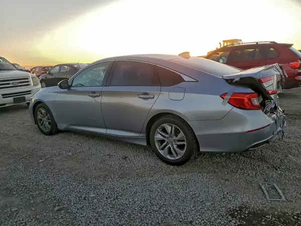1HGCV1F17KA167247 2019 HONDA ACCORD - Image 2
