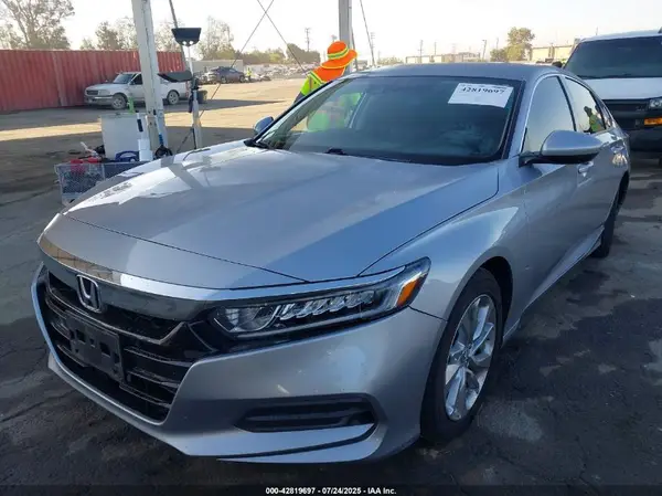 1HGCV1F17LA084631 2020 HONDA ACCORD - Image 2