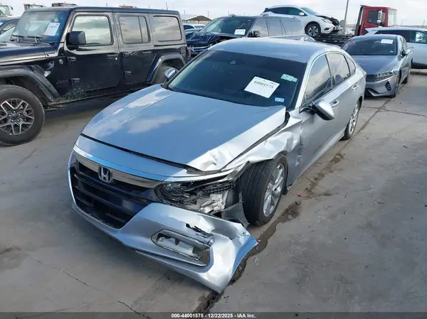 1HGCV1F17LA114517 2020 HONDA ACCORD - Image 2