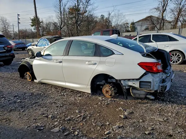 1HGCV1F17NA038588 2022 HONDA ACCORD - Image 2