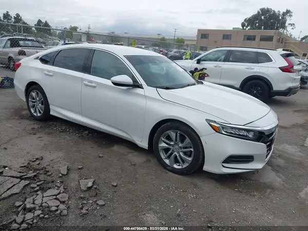 1HGCV1F18JA000815 2018 HONDA ACCORD - Image 1