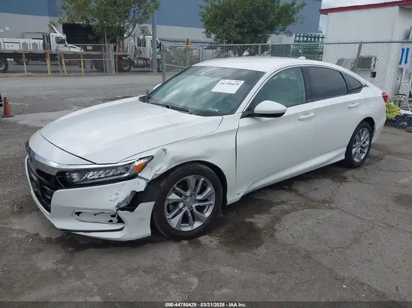 1HGCV1F18JA000815 2018 HONDA ACCORD - Image 2