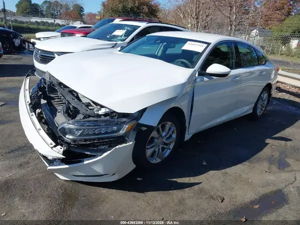 1HGCV1F18JA017257 2018 HONDA ACCORD - Image 2