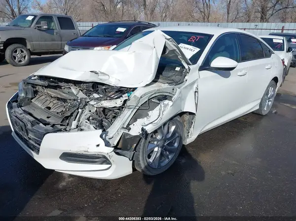 1HGCV1F18JA052770 2018 HONDA ACCORD - Image 2