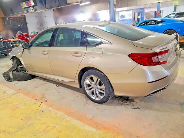 1HGCV1F18JA052798 2018 HONDA ACCORD - Image 2