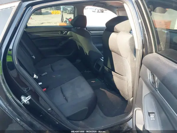 1HGCV1F18JA058150 2018 HONDA ACCORD - Image 8