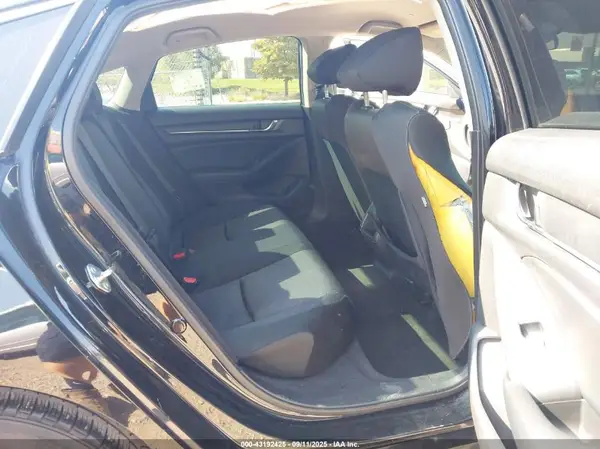 1HGCV1F18JA058195 2018 HONDA ACCORD - Image 8