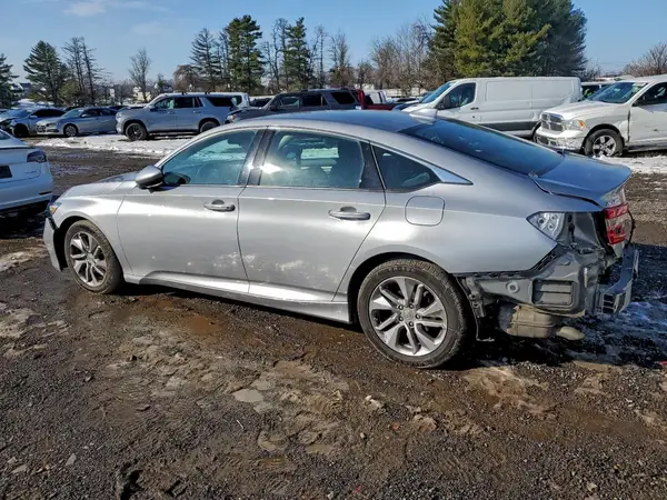 1HGCV1F18JA064868 2018 HONDA ACCORD - Image 2