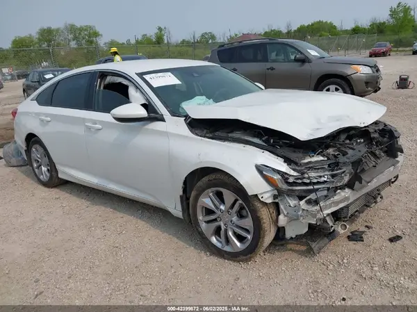 1HGCV1F18JA072971 2018 HONDA ACCORD - Image 1