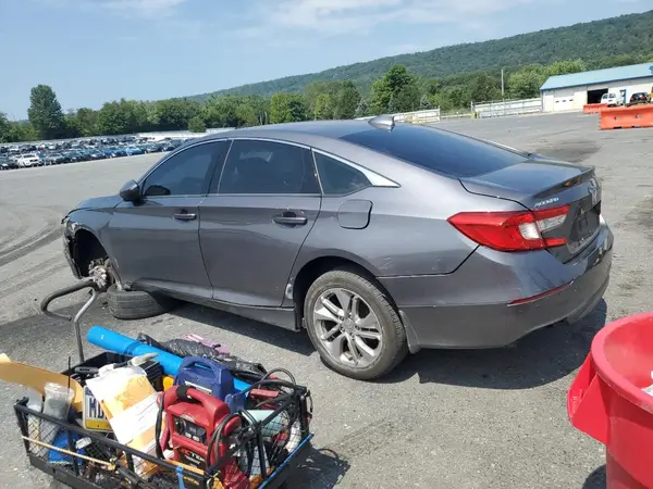 1HGCV1F18JA082657 2018 HONDA ACCORD - Image 2