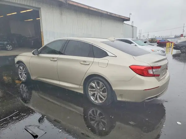 1HGCV1F18JA093819 2018 HONDA ACCORD - Image 2