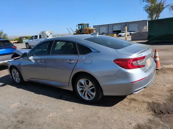 1HGCV1F18JA094842 2018 HONDA ACCORD - Image 2