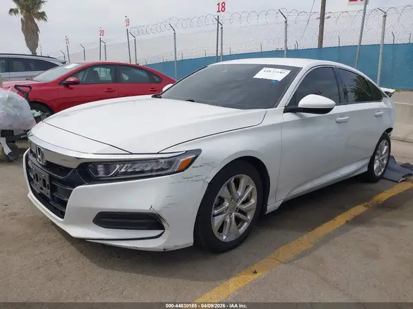 1HGCV1F18JA123367 2018 HONDA ACCORD - Image 2