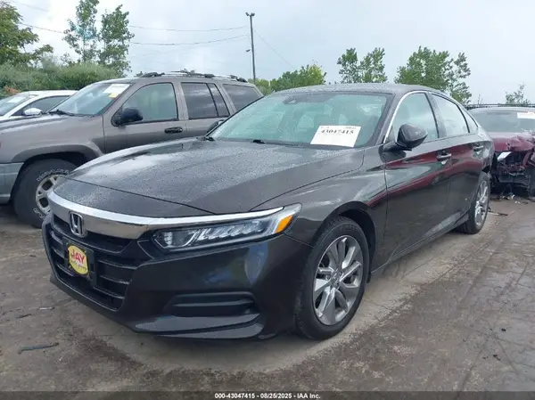 1HGCV1F18JA127368 2018 HONDA ACCORD - Image 2