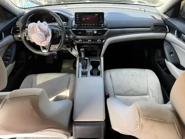 1HGCV1F18JA132036 2018 HONDA ACCORD - Image 8