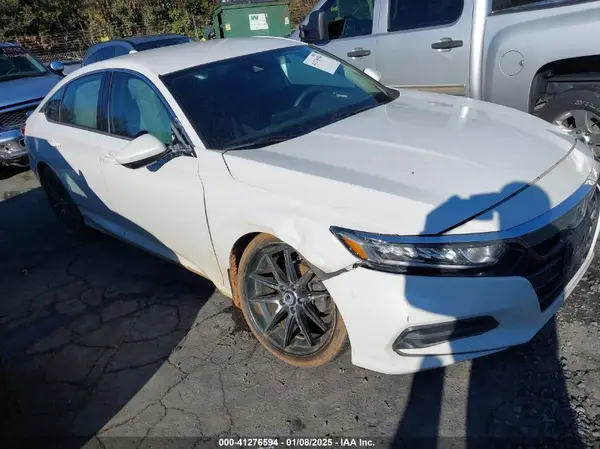 1HGCV1F18JA136796 2018 HONDA ACCORD - Image 1