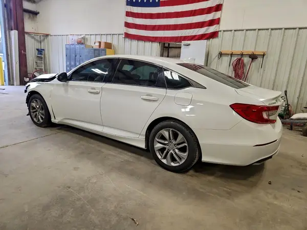 1HGCV1F18JA156661 2018 HONDA ACCORD - Image 2