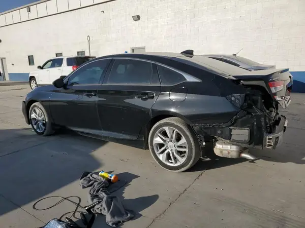 1HGCV1F18JA160841 2018 HONDA ACCORD - Image 2