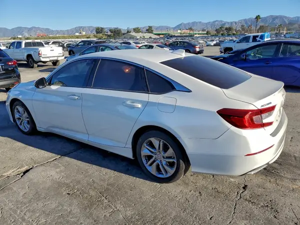 1HGCV1F18JA190583 2018 HONDA ACCORD - Image 2
