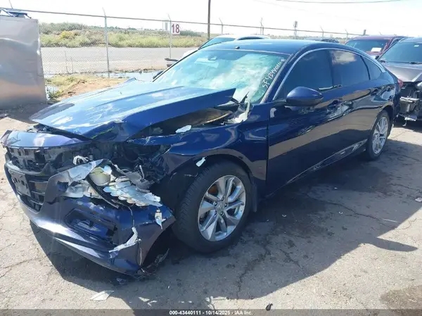 1HGCV1F18JA194066 2018 HONDA ACCORD - Image 2
