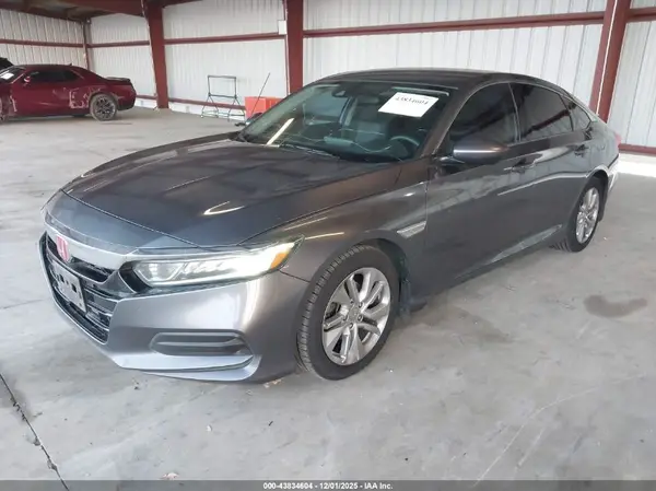 1HGCV1F18JA212663 2018 HONDA ACCORD - Image 2