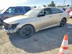 1HGCV1F18JA223372 2018 HONDA ACCORD