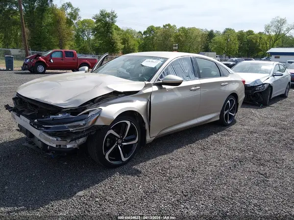 1HGCV1F18JA257666 2018 HONDA ACCORD - Image 2
