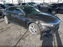 1HGCV1F18JA258915 2018 HONDA ACCORD