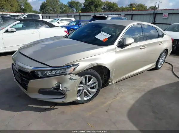 1HGCV1F18KA014165 2019 HONDA ACCORD - Image 2