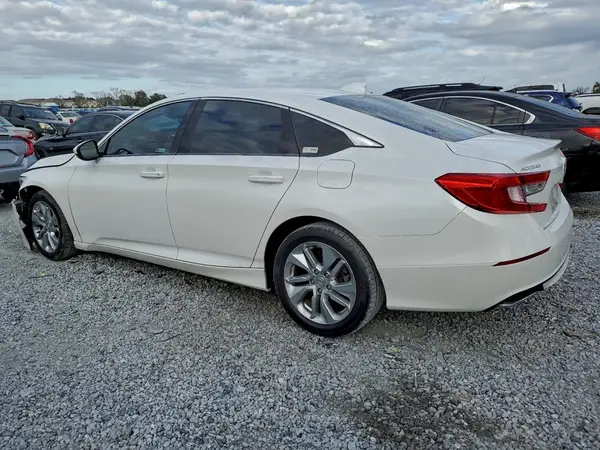 1HGCV1F18KA134841 2019 HONDA ACCORD - Image 2