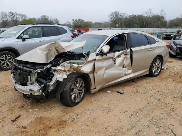 1HGCV1F18KA139442 2019 HONDA ACCORD - Image 1