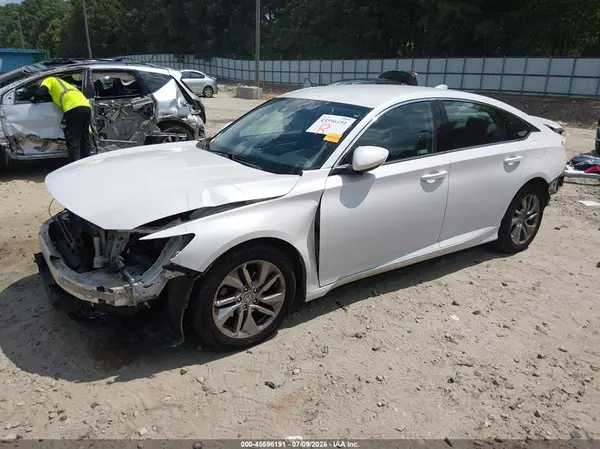1HGCV1F18KA176927 2019 HONDA ACCORD - Image 2
