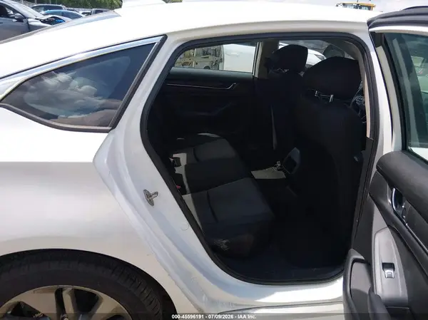 1HGCV1F18KA176927 2019 HONDA ACCORD - Image 8