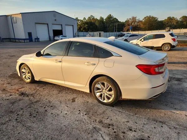 1HGCV1F18LA112131 2020 HONDA ACCORD - Image 2