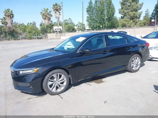 1HGCV1F19JA004596 2018 HONDA ACCORD - Image 2