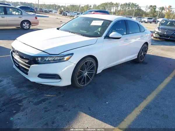 1HGCV1F19JA004842 2018 HONDA ACCORD - Image 2