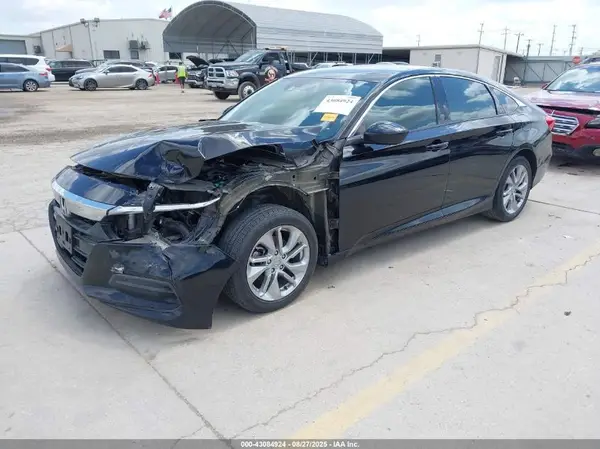 1HGCV1F19JA008227 2018 HONDA ACCORD - Image 2