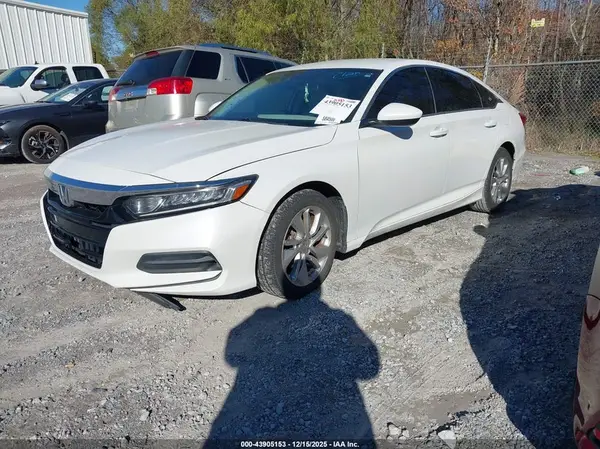 1HGCV1F19JA008924 2018 HONDA ACCORD - Image 2