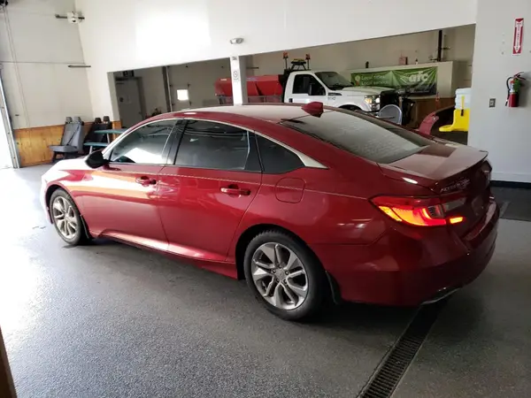1HGCV1F19JA011340 2018 HONDA ACCORD - Image 2