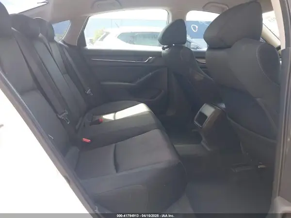 1HGCV1F19JA018854 2018 HONDA ACCORD - Image 8