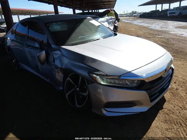 1HGCV1F19JA025187 2018 HONDA ACCORD - Image 1