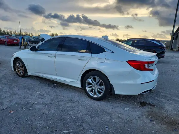 1HGCV1F19JA032091 2018 HONDA ACCORD - Image 2