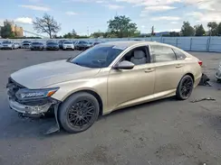 1HGCV1F19JA042720 2018 HONDA ACCORD