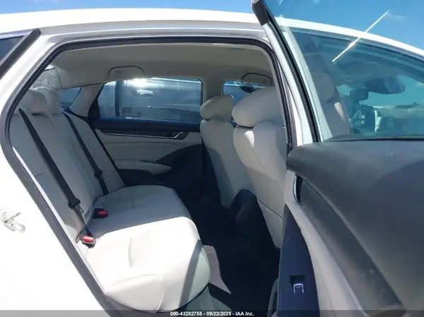1HGCV1F19JA060926 2018 HONDA ACCORD - Image 8