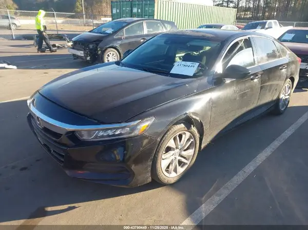 1HGCV1F19JA066693 2018 HONDA ACCORD - Image 2