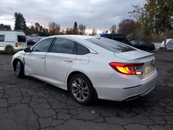 1HGCV1F19JA068329 2018 HONDA ACCORD - Image 2